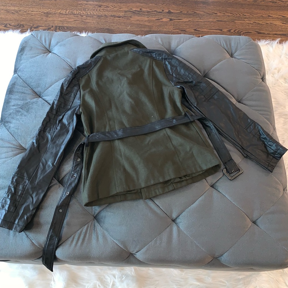 Pea coat with faux leather sleeves - Picture 2 of 2